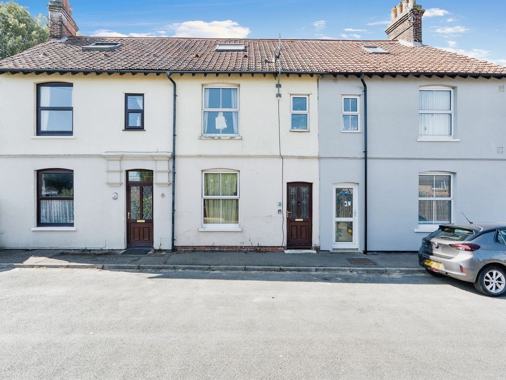 3 bed terraced house for sale in Hartington Road, Cromer NR27, £170,000