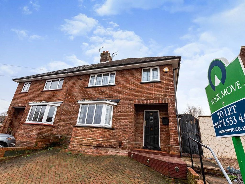3 bed semidetached house to rent in St. Crescent, Gravesend