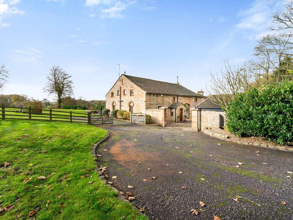 5 bed barn conversion for sale in Heirs House Lane, Colne BB8, £795,000