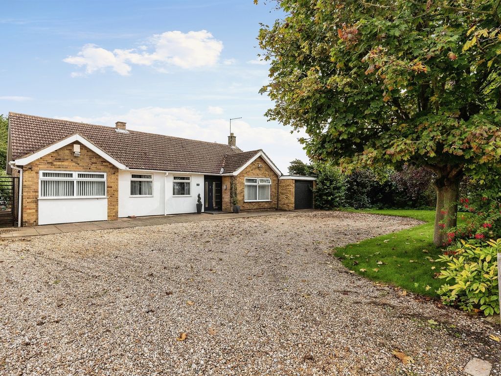 3 bed detached bungalow for sale in South Green, Whittlesey