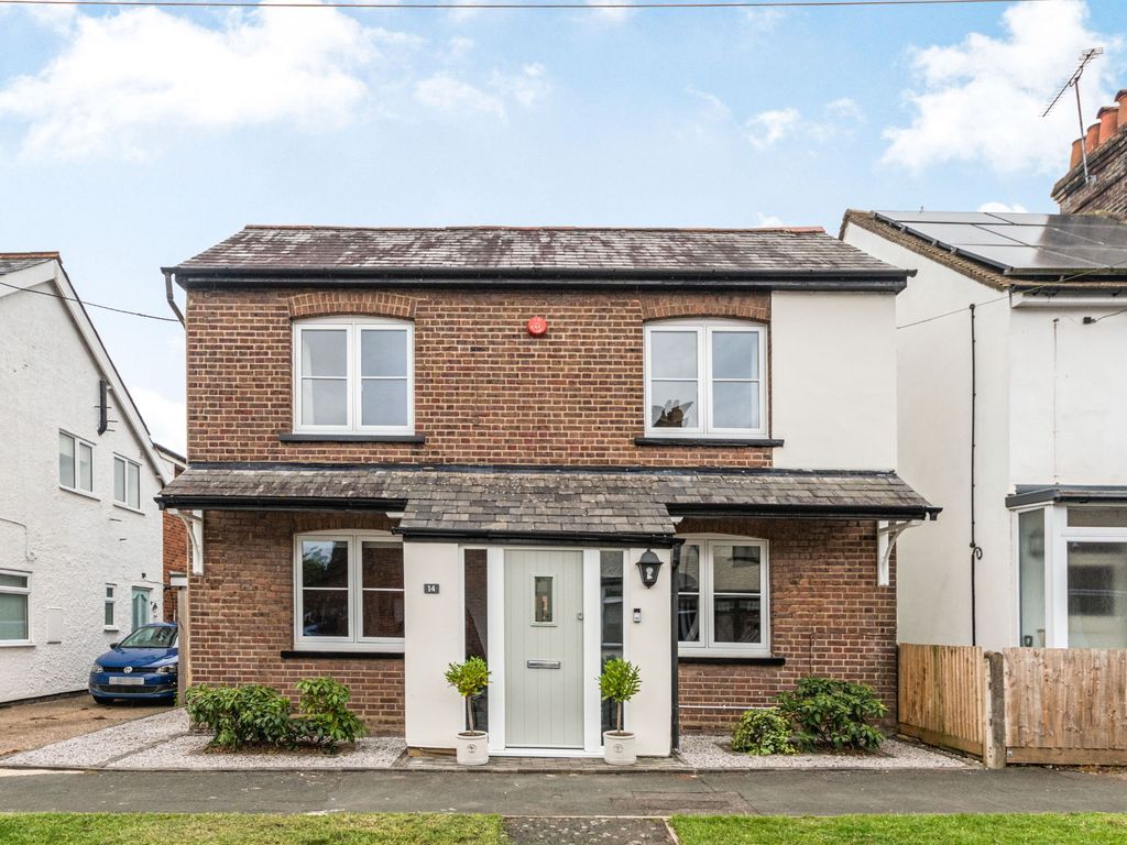 3 bed detached house for sale in Pineapple Road, Amersham HP7 Zoopla