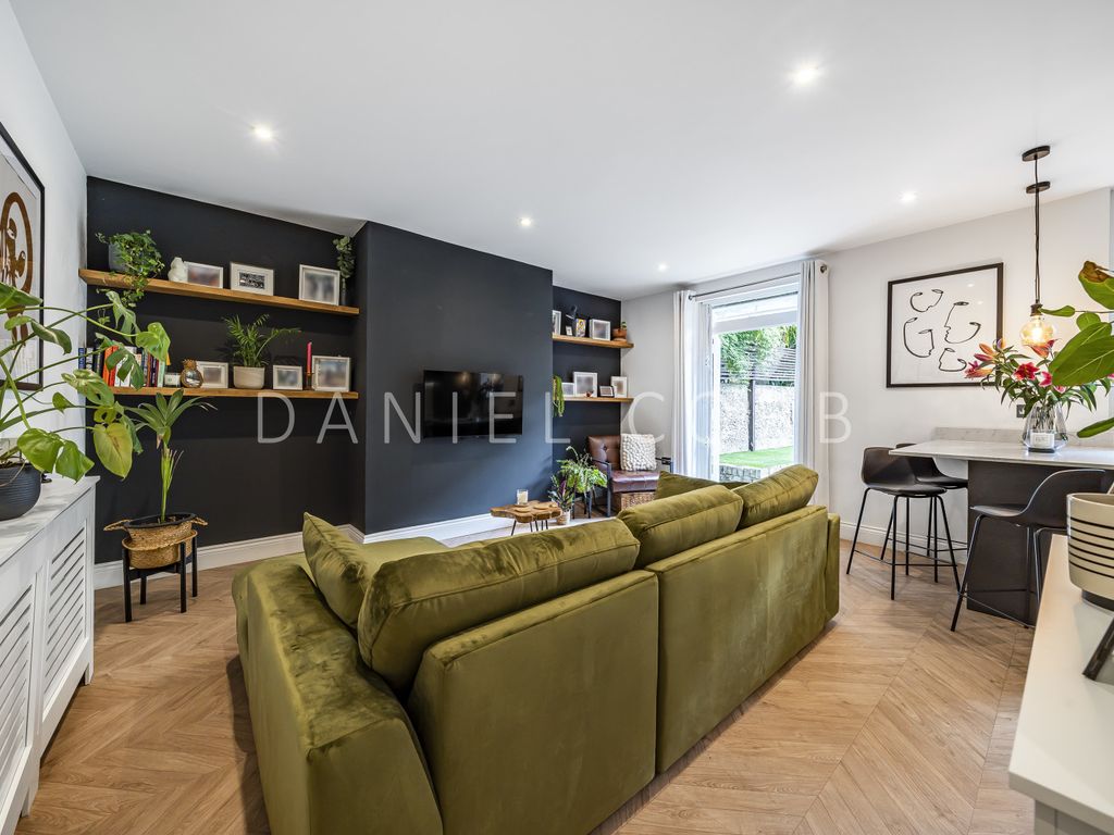 1 bed for sale in South Lambeth Road, London SW8 Zoopla