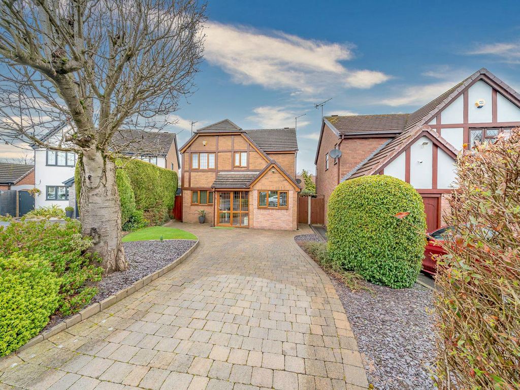 3 bed detached house for sale in The Berkshire, Bloxwich, Walsall WS3