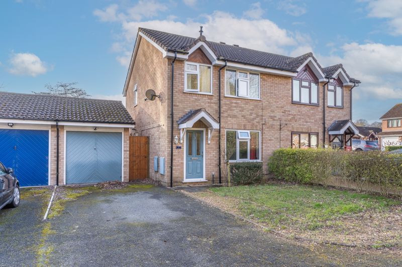 3 bed property for sale in Heatherdale, Apley, Telford TF1 Zoopla