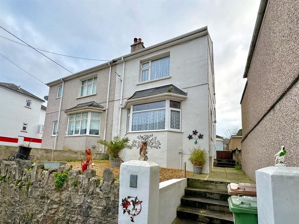 5 bed semidetached house for sale in Plymstock Road, Plymstock