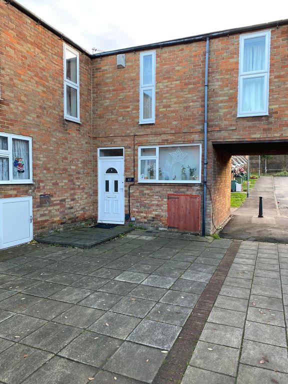 3 bed end terrace house for sale in Bostocke Close, Laindon, Basildon