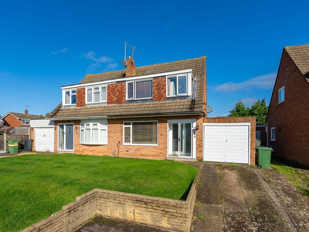 3 bed semidetached house for sale in Abingdon Road, Barming, Maidstone ME16, £375,000 Zoopla