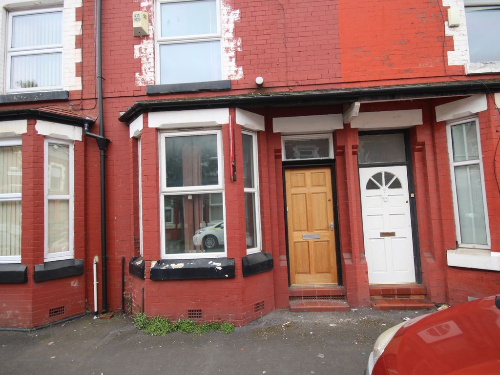 3 bed terraced house to rent in Camborne Street, Rusholme, Manchester