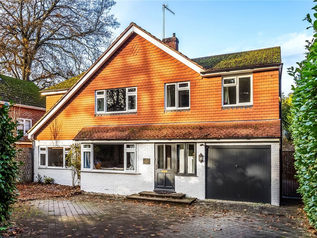 4 bed detached house for sale in St. Marys Road, Reigate, Surrey RH2, £1,100,000 Zoopla
