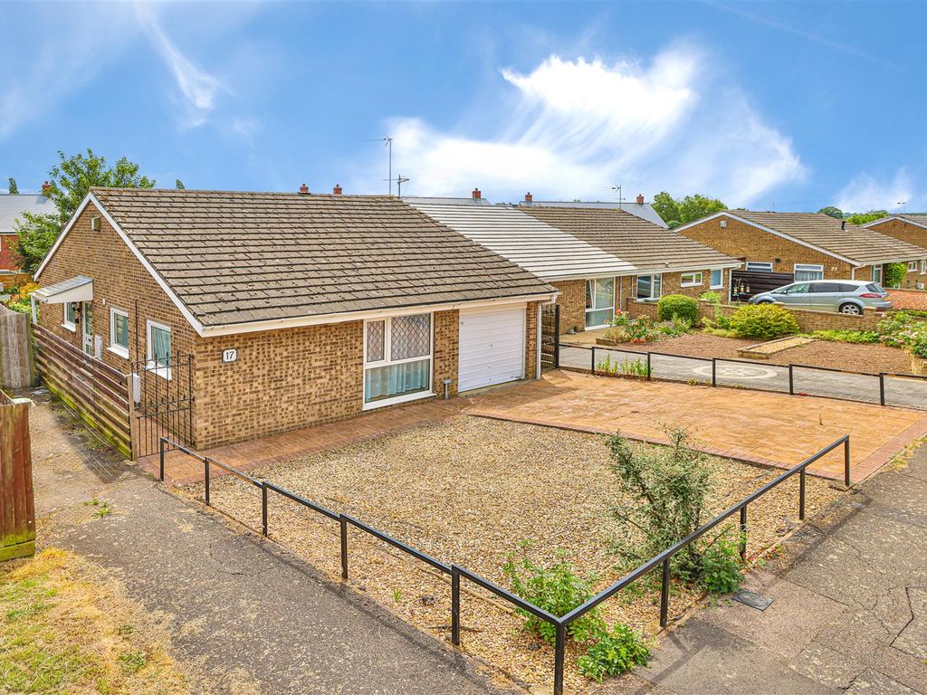 3 bed detached bungalow for sale in Manor Drive, Corby NN18 Zoopla
