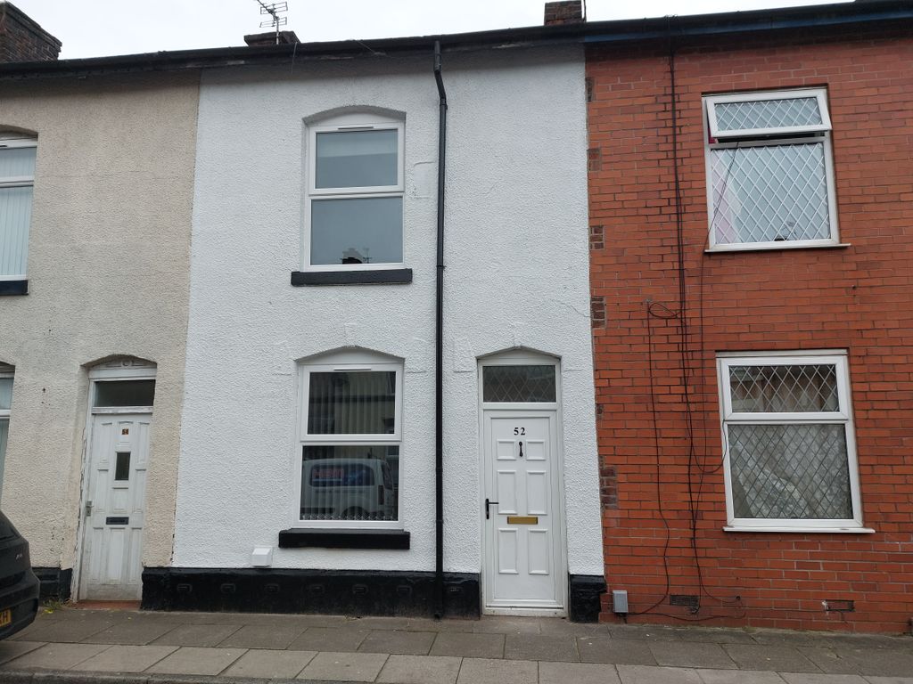2 bed terraced house to rent in Eton Hill Road, Radcliffe, Manchester