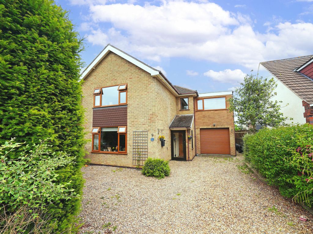 5 bed detached house for sale in Castell Drive, Groby, Leicester, Leicestershire LE6, £550,000