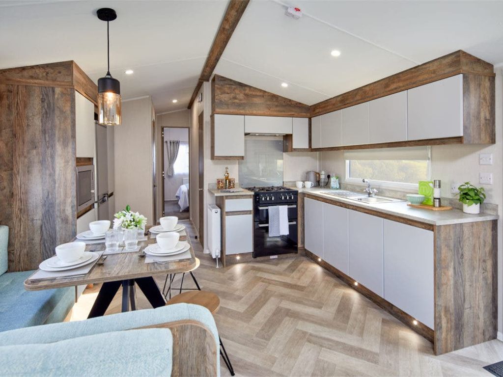 3 bed property for sale in Anglesey LL61, £89,300 Zoopla