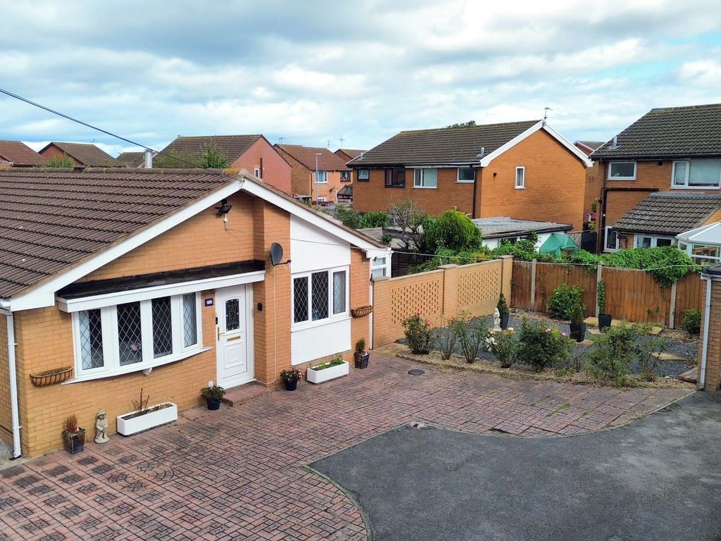 2 bed bungalow for sale in Ash Court, Rhyl LL18, £190,000 Zoopla