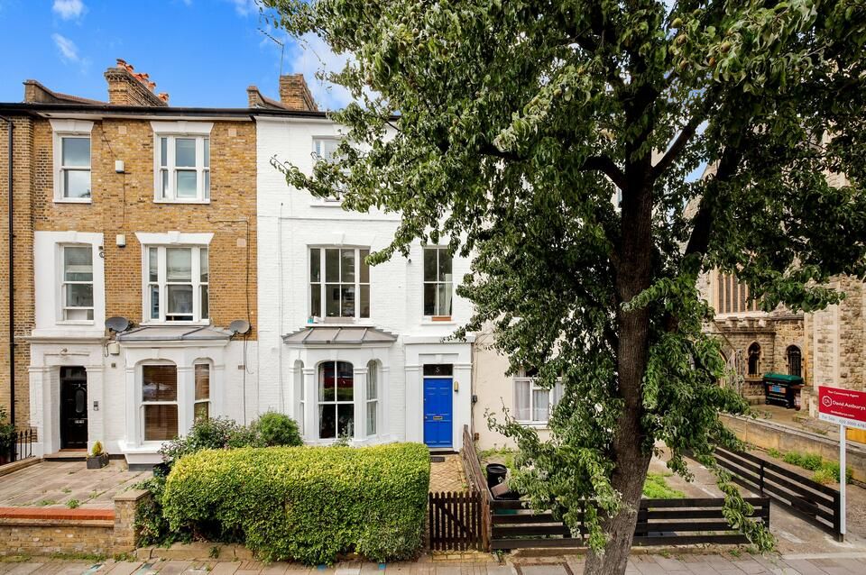 2 bed flat for sale in Ashley Road, London N19, £425,000 Zoopla