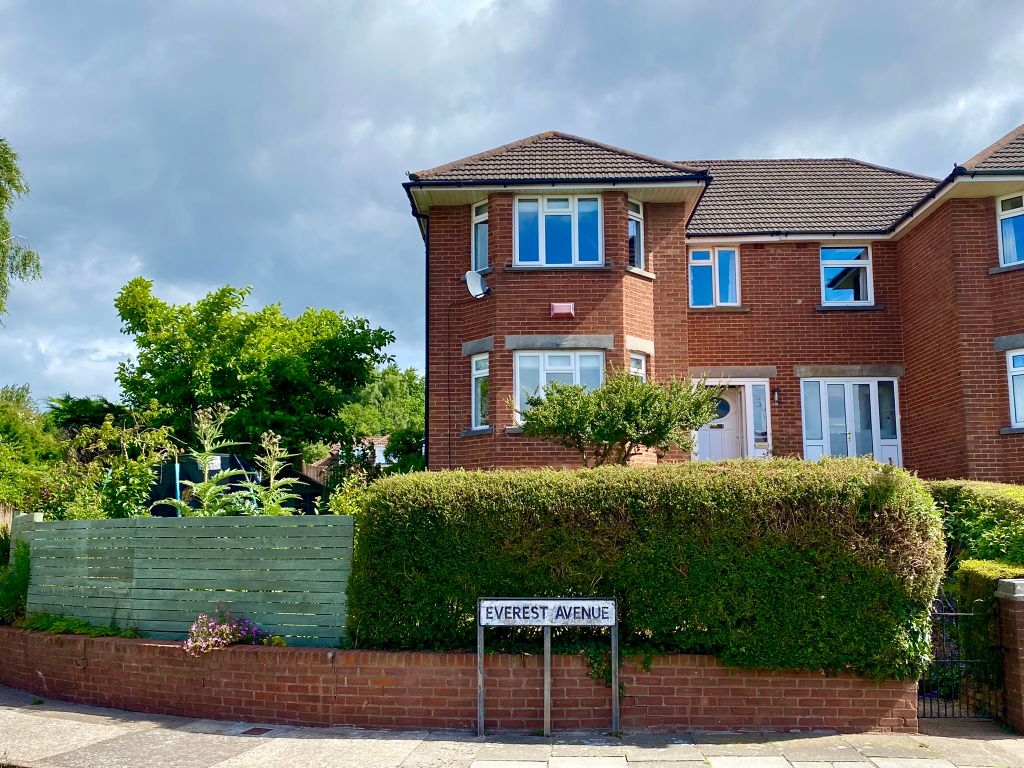 3 bed semidetached house for sale in Everest Avenue, Llanishen