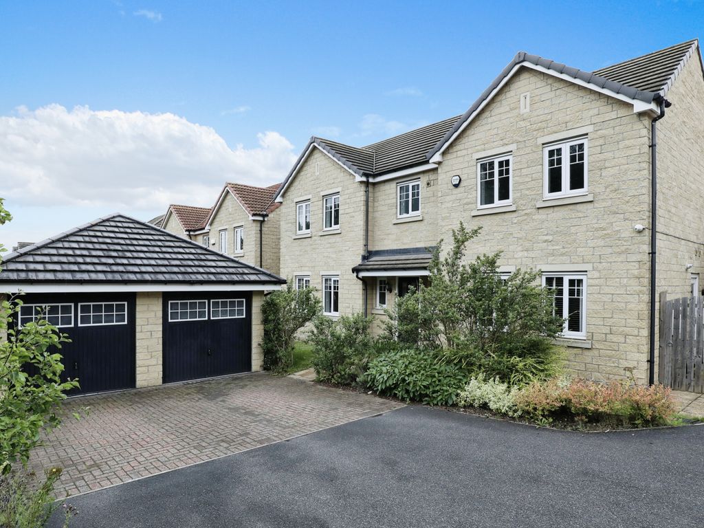 5 bed detached house for sale in Cammidge Way, Bessacarr, Doncaster