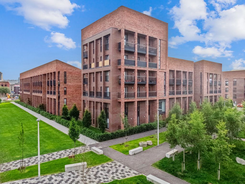 1 bed flat for sale in Bedford Street, Laurieston, Glasgow G5, £159,000