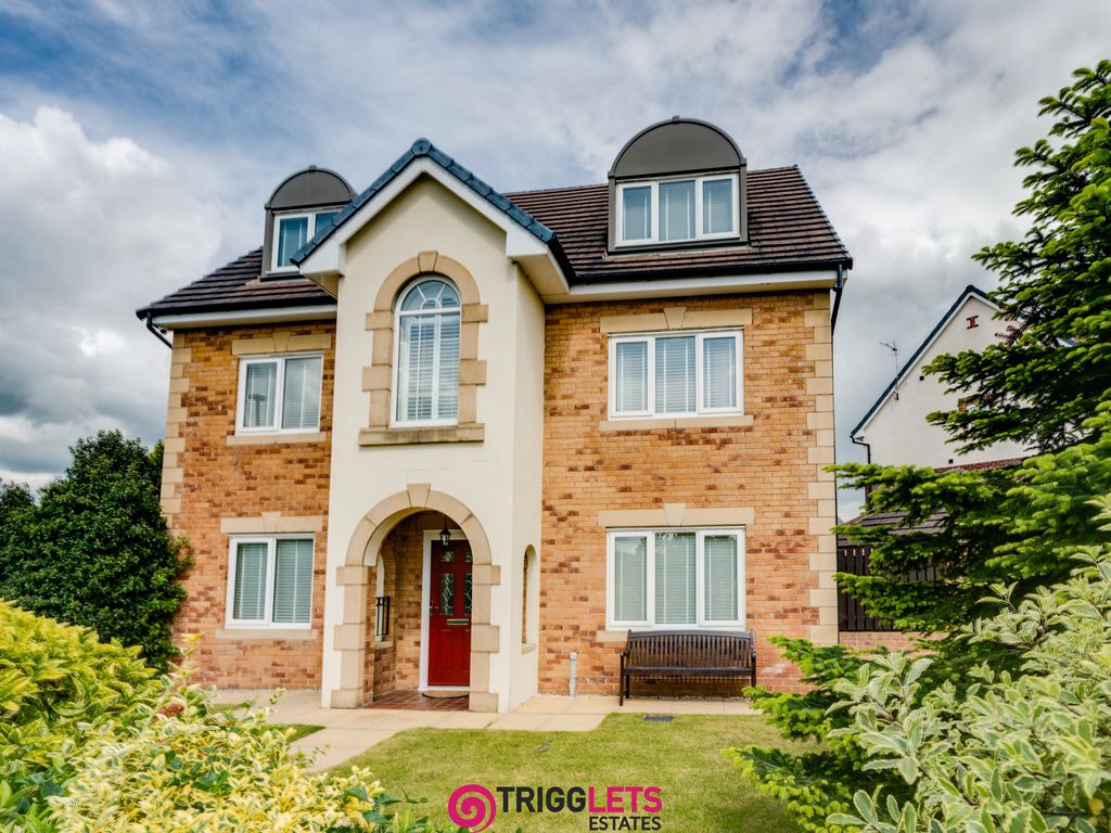 5 bed detached house for sale in Leewood Close, Brampton Bierlow