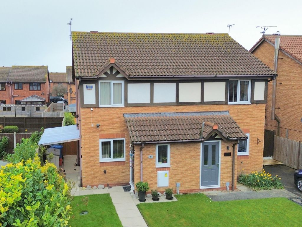 2 bed semidetached house for sale in Walnut Crescent, Rhyl LL18, £