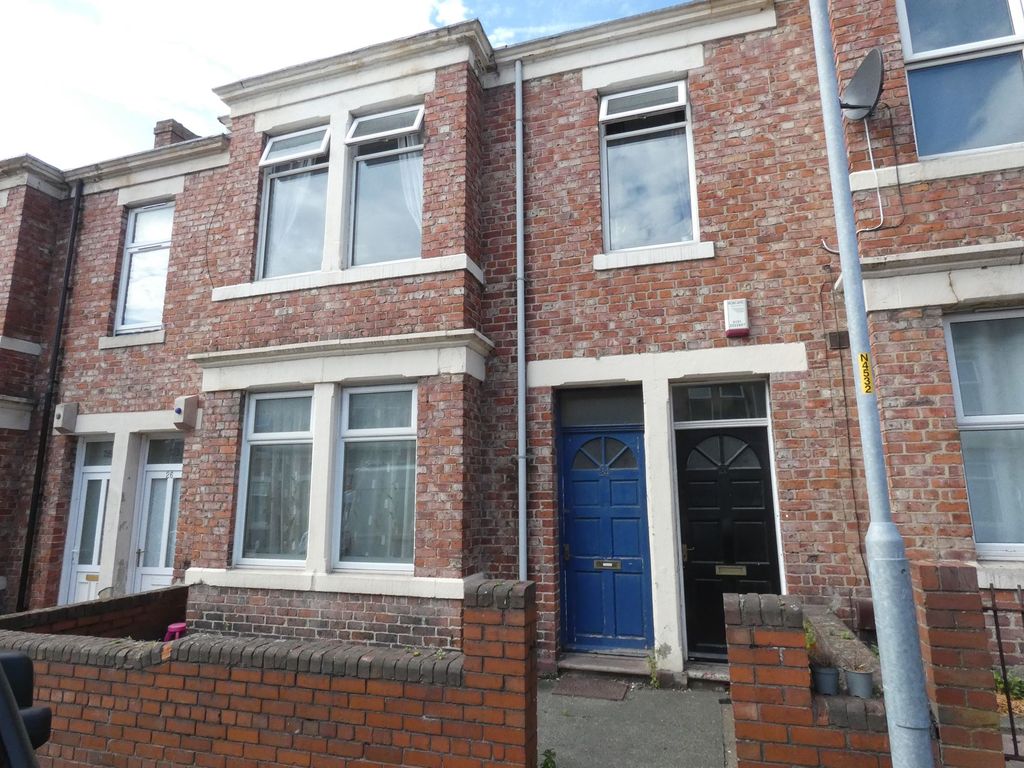 2 bed flat for sale in Eastbourne Avenue, Gateshead NE8 Zoopla
