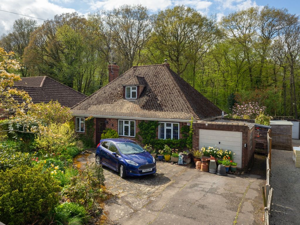 3 bed detached bungalow for sale in Biddenden, Ashford TN27 Zoopla