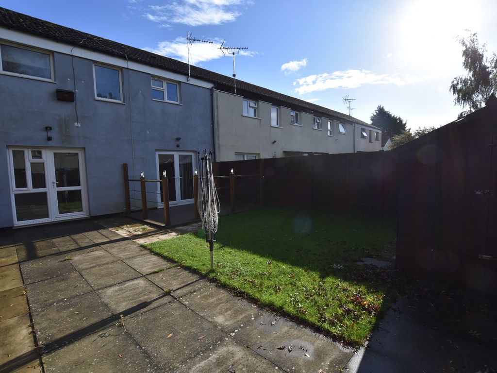 3 bed end terrace house to rent in Crabtree, Paston, Peterborough PE4