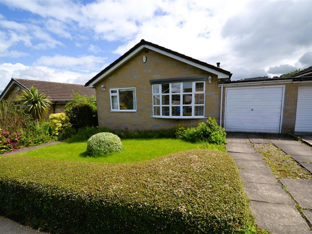 2 bed semidetached bungalow for sale in Oakleigh Avenue, Clayton