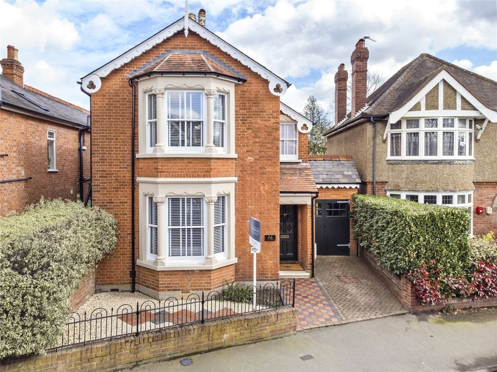 3 bed detached house for sale in Dorchester Road, Weybridge, Surrey