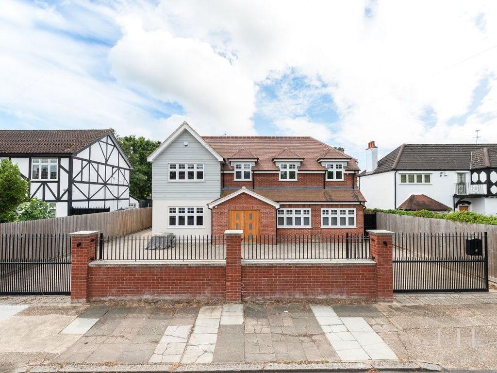 6 bed detached house for sale in Ernest Road, Hornchurch RM11 Zoopla