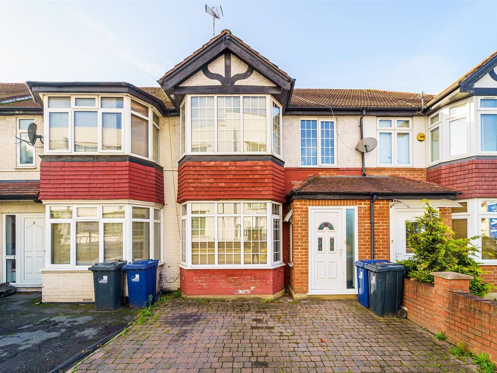 4 bed terraced house for sale in Bideford Avenue, Perivale UB6, £