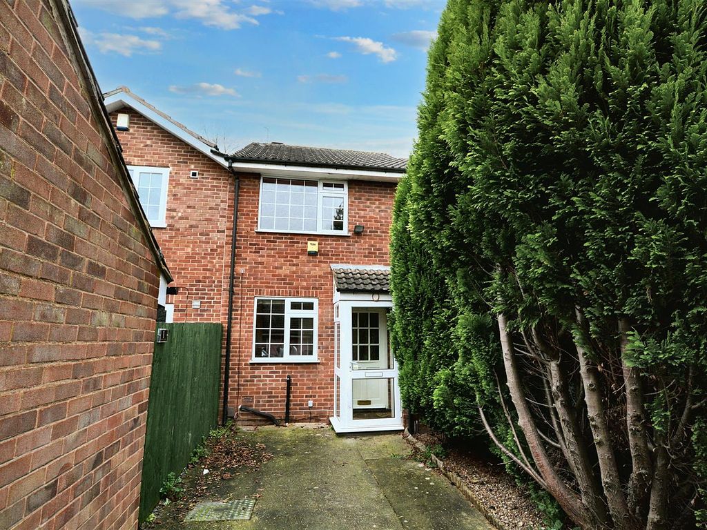 2 bed terraced house for sale in Lodge Close, Nottingham NG8, £169,500