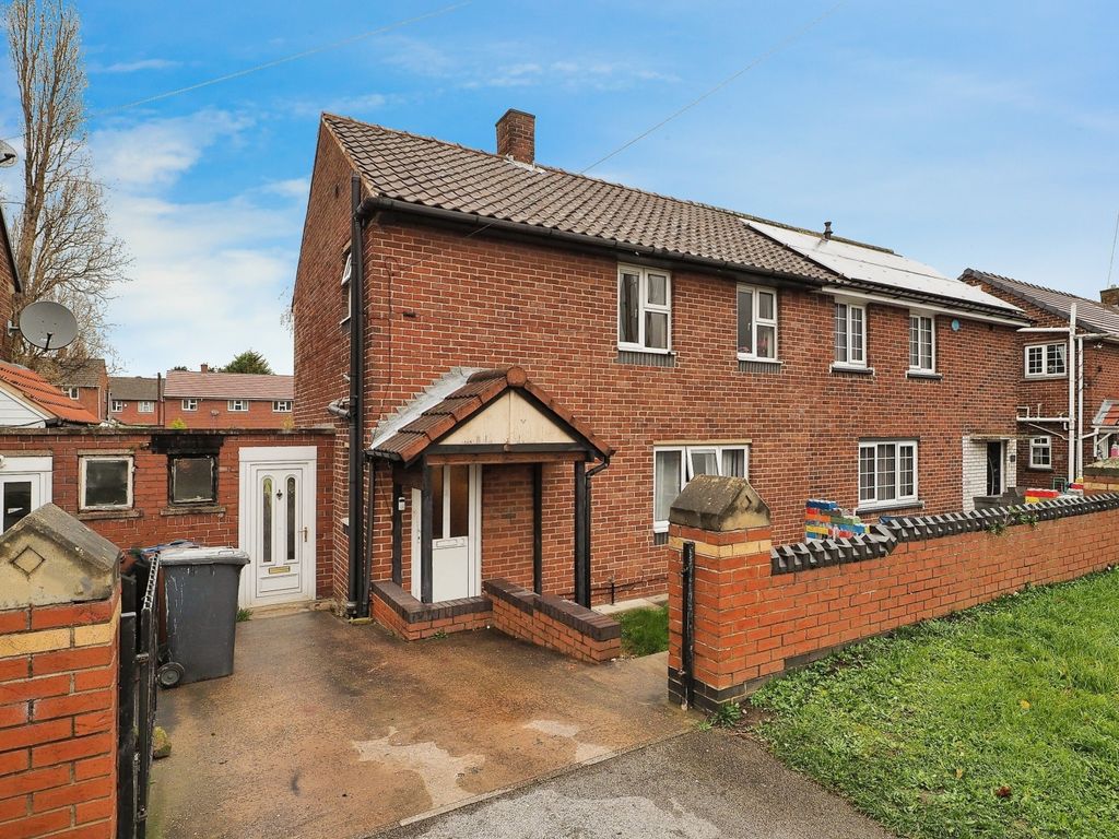 3 bed semidetached house for sale in Lindhurst Road, Barnsley, South