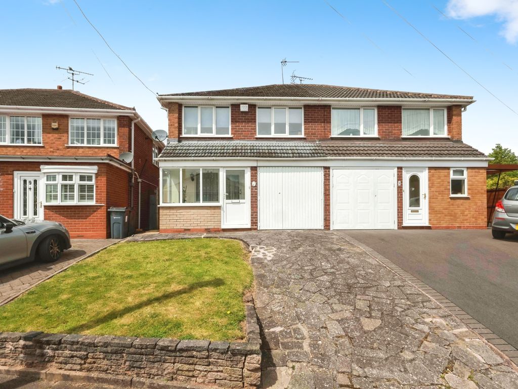 3 bed semidetached house for sale in Spinney Close, Birmingham, West