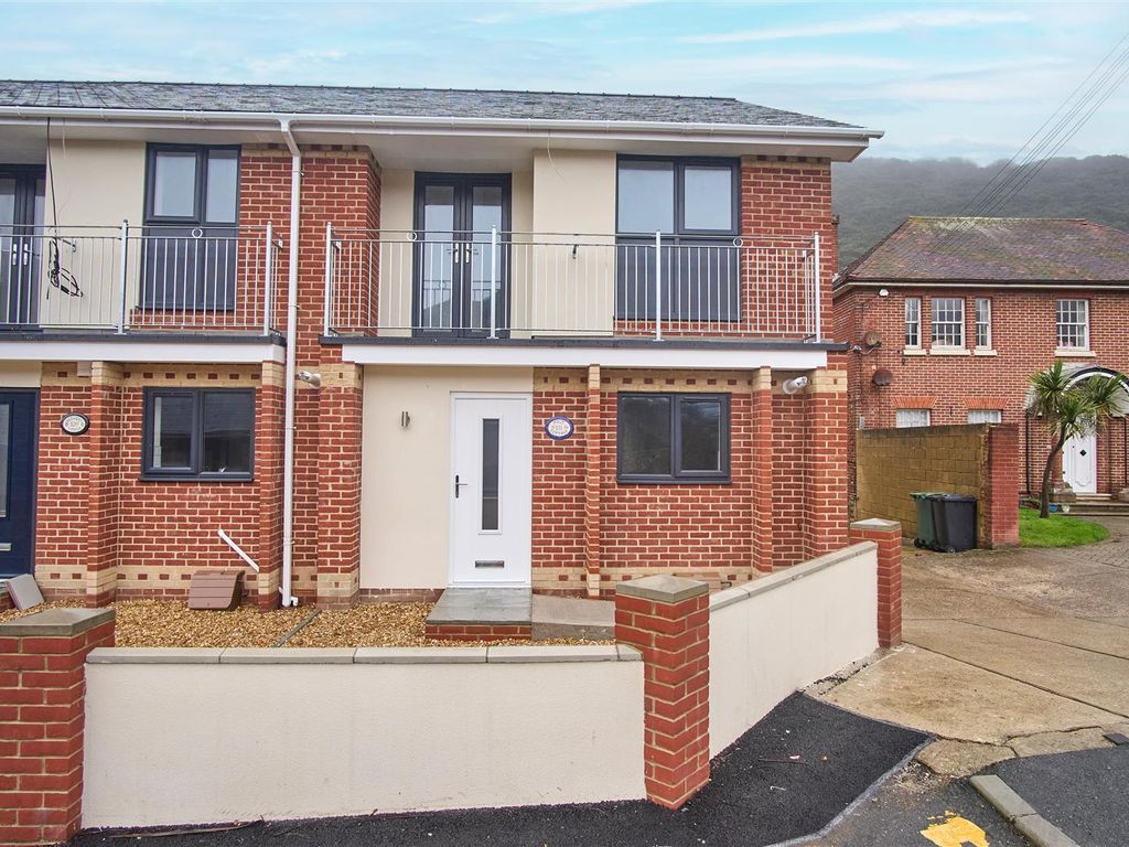 3 bed end terrace house for sale in High Street, Ventnor PO38 Zoopla