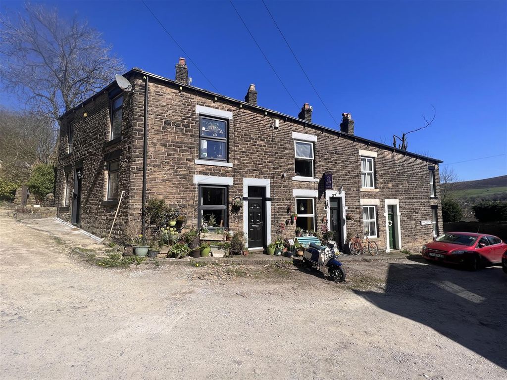 2 bed terraced house for sale in Park Terrace, Mossley, AshtonUnder