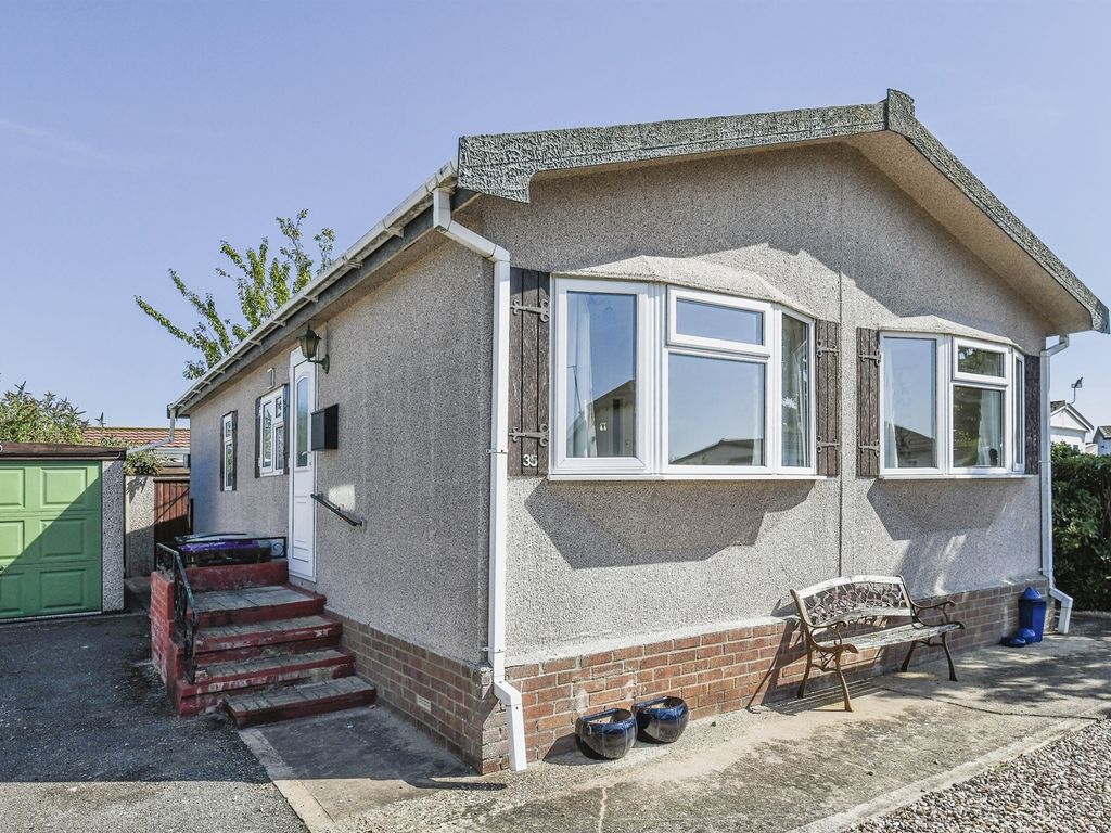 2 bed lodge for sale in Kingfisher Drive, Beacon Park Home Village, Skegness PE25, £110,000 Zoopla