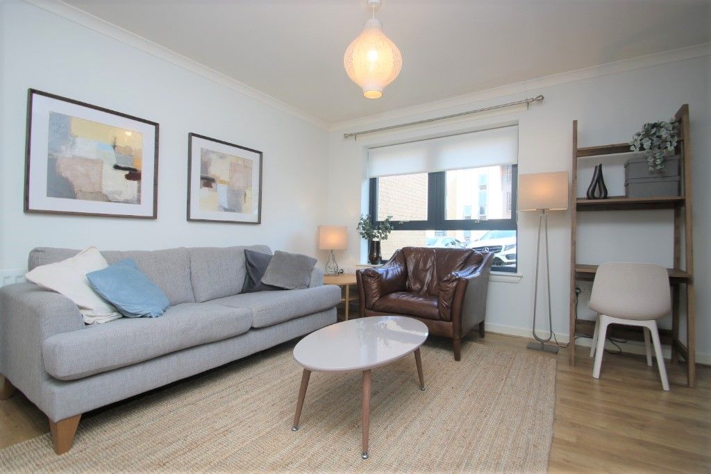 2 bed flat to rent in Oban Drive, North Kelvinside, Glasgow G20, £1,200