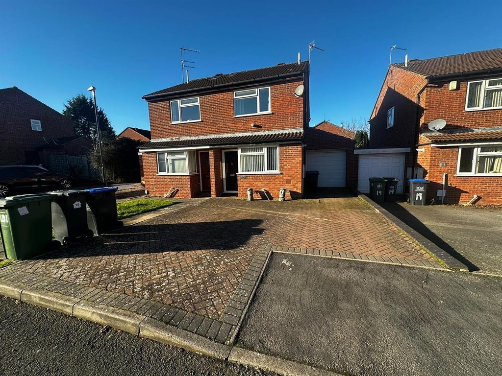 2 bed semidetached house to rent in Elliston Grove, Sydenham