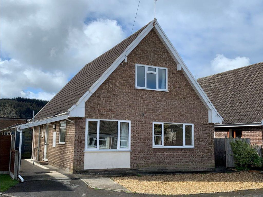 3 bed detached house to rent in Orchard Close, Presteigne LD8, £850 pcm