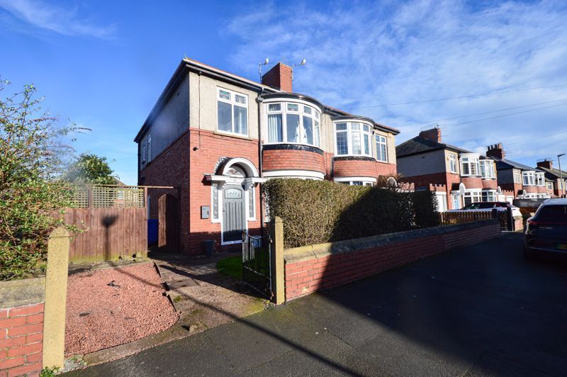 3 bed semidetached house for sale in Cypress Crescent, Blyth NE24, £