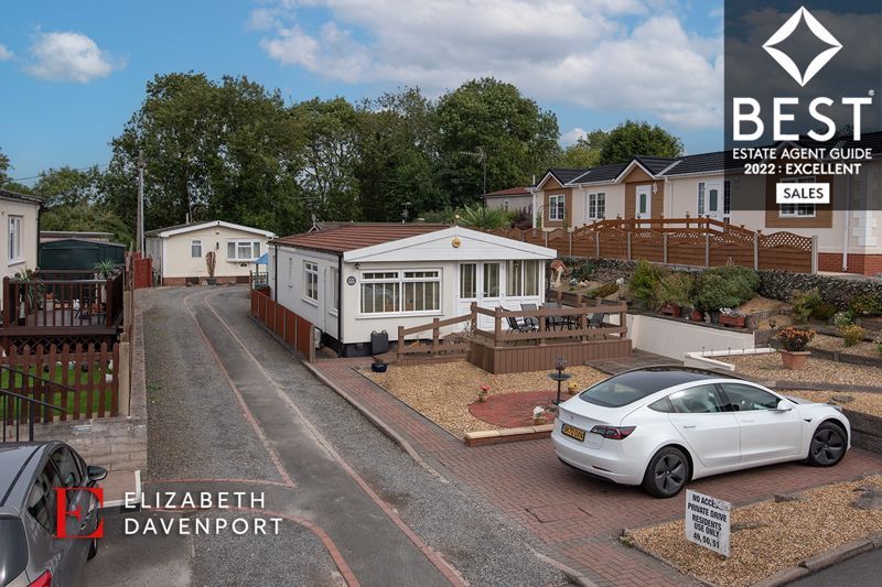 2 bed mobile/park home for sale in Mill Farm Park, Bulkington, Bedworth