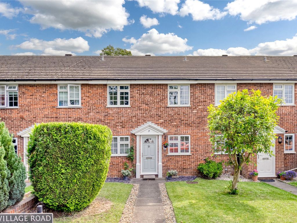 4 bed terraced house for sale in Furzebank, Sunninghill, Ascot