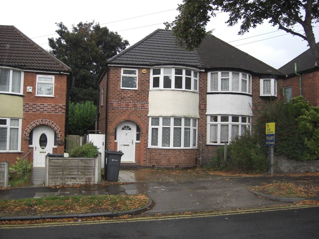 2 bed semidetached house to rent in Perry Wood Road, Birmingham B42