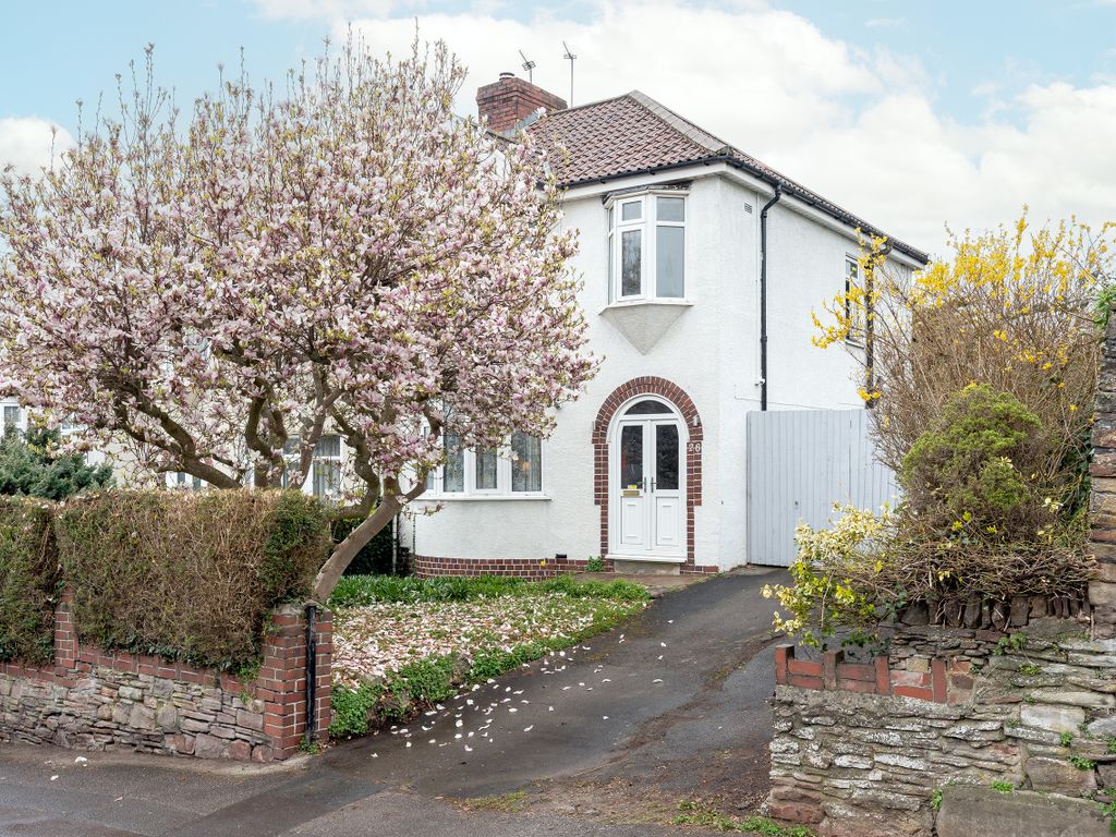 3 bed semidetached house for sale in Croomes Hill, Downend, Bristol