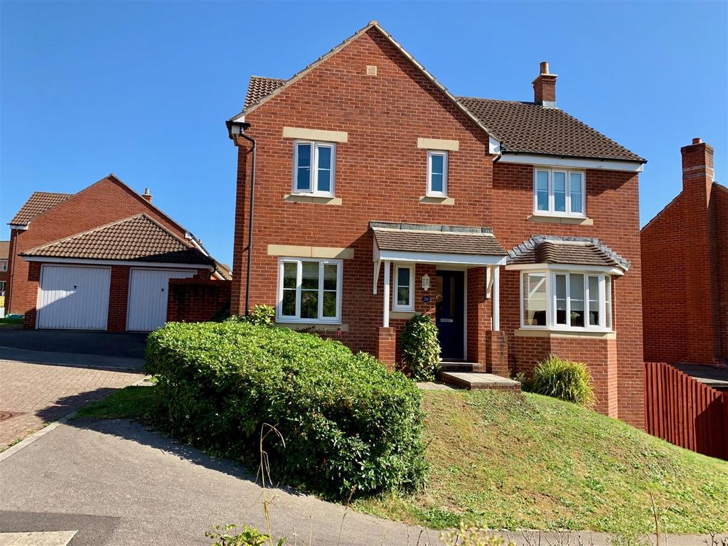 4 bed detached house for sale in Mitchell Close, Plymstock, Plymouth