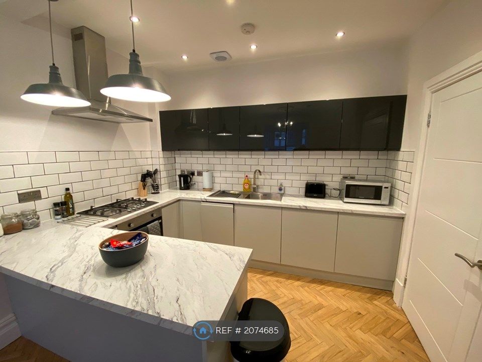 2 bed flat to rent in The Loan, South Queensferry EH30, £1,400 pcm Zoopla