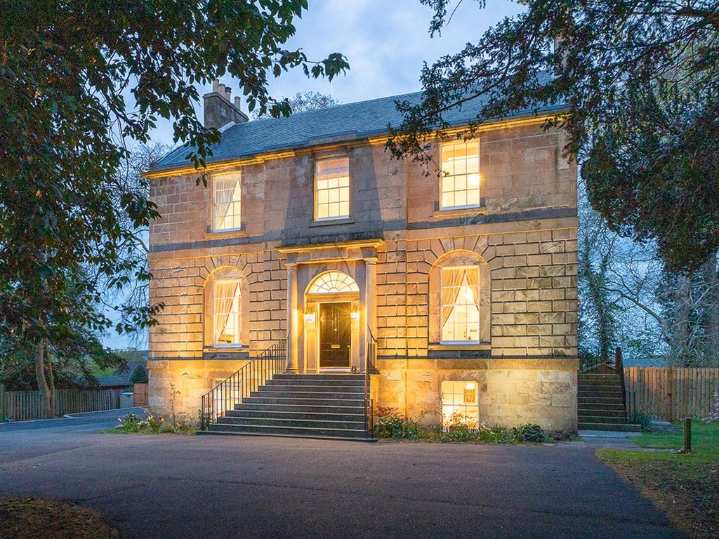 5 bed detached house for sale in Mill Road, Clackmannan