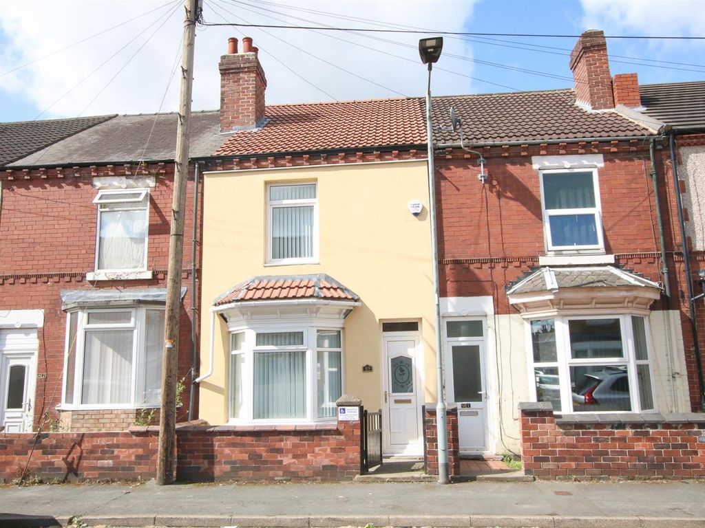 3 bed terraced house for sale in West End Avenue, Bentley, Doncaster