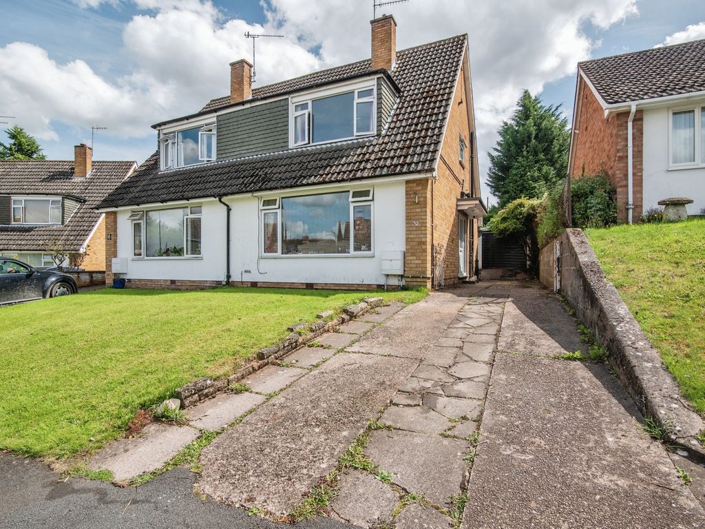 3 bed semidetached house for sale in Linley Close, Worcester